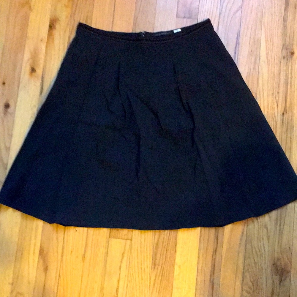 Vintage Elie Tahari pleated black skirt